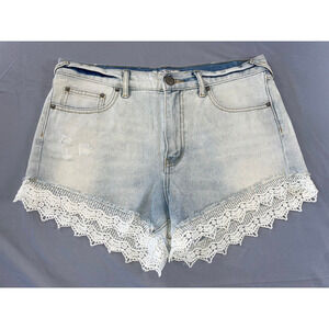 Free People Lacey Lace Trim Destroyed Denim Jean Shorts Grungy Light Wash Sz 29